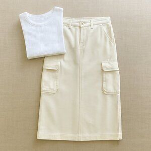Aritzia TNA Cream Cargo Skirt | Y2K Utility Style | Size 8